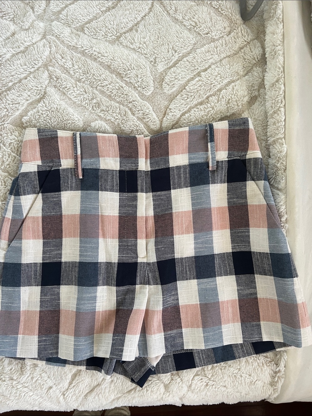 Veronica Beard Pink Navy Cream Plaid Blazer and shorts - Picture 5 of 8